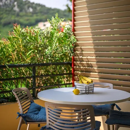 Quiet In New With Pool & Ac Lägenhet Èze